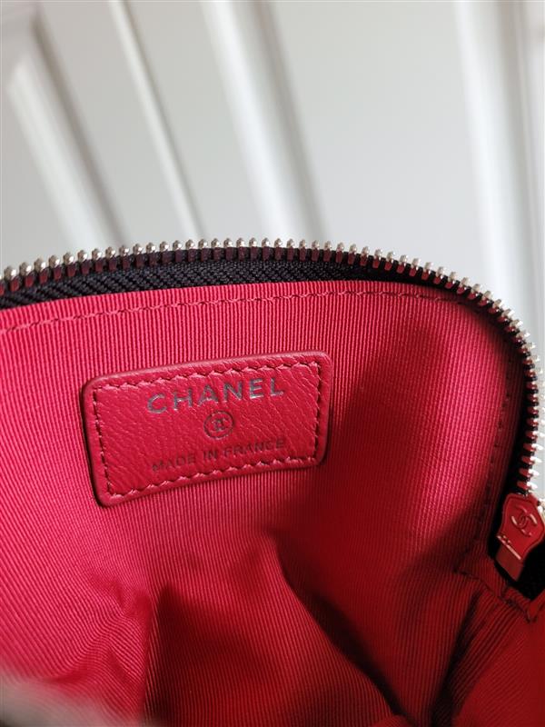 2026127215436691 210